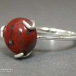 Кольцо «Нежность» с яшмой красной