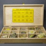 Коллекция «Сера. Месторождения» (15 образцов) в деревянной коробке