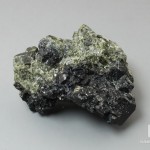 Шпинель черная, кристалл 2,5-6 см