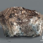 Ферсманит с эгирином, 4,9х3,4х2,5 см