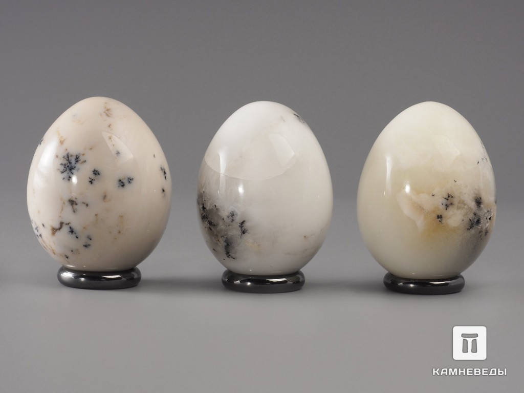 Яйцо из белого дендритового опала, 5,5х4,2 см